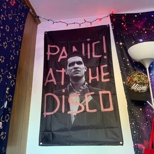Hot Topic Accessories - Panic at the Disco Tapestry Flag Brendon Urie Hot Topic Accessories - Panic at the Disco Tapestry Flag Brendon Urie